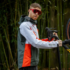 Men Dustin Klein x Endure GORE-TEX Jacket - White/Urban Grey